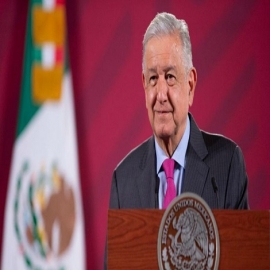 AMLO anuncia la construcción de un aeropuerto en Tulum; “QRoo va a tener mucho auge”, asegura