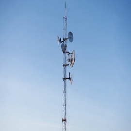Telcel pisa el acelerador para lanzar su red 5G en México: Telmex le cede su banda y comienza con pruebas, según El Economista