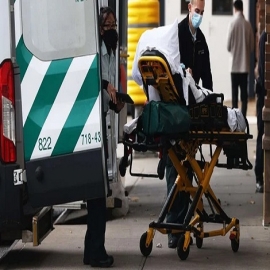 En Nueva York, médicos y enfermeros se niegan a ser los primeros en vacunarse: ¿por qué?