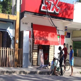 Expendios de bebidas alcohólicas abundan en la zona maya