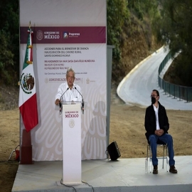 ‘Los que quieren regresar al gobierno se jalan los pelos’: AMLO