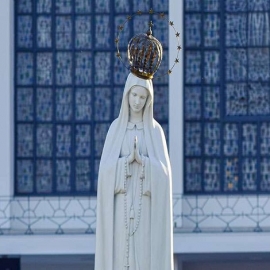 Virgen de Fátima: Rezar el Rosario es meditar con María