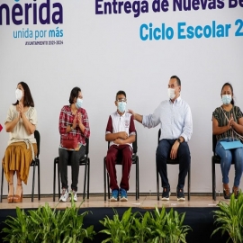 El Alcalde Renán Barrera fortalece las condiciones educativas de las y los estudiantes del Municipio