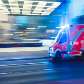 ¿Por qué es bueno decir una pequeña oración cuando vemos pasar una ambulancia?