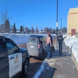 Locura en Canadá: Detuvieron a un estudiante de un colegio católico por protestar la introducción de baños sin género