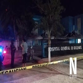 Covid-19: Adultos mayores de Cozumel forman kilométrica fila para ser vacunados