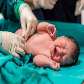 Más clínicas de Argentina se niegan a practicar abortos y se declaran objetoras