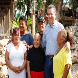 El Alcalde dio el banderazo de inicio de las obras de ampliación de la red de agua potable en la colonia Guadalupana, ubicada al sur de la ciudad.