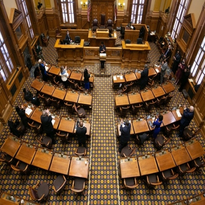 Senadores del estado de Georgia piden a Pence retrasar la votación electoral del 6 de enero