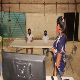 Felipe Carrillo Puerto: Rompen confinamiento para recibir educación en la zona maya