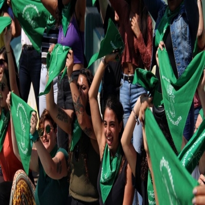 Corte anula ley que regulaba clínicas de aborto en Luisiana, EU; Casa Blanca lamenta la medida