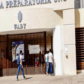 Cinco mil jóvenes buscan un lugar en alguna de las preparatorias UADY