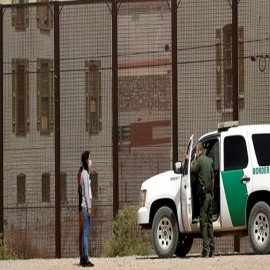 Reportes de abuso sexual y desnutrición en una instalación del gobierno para niños migrantes en Estados Unidos