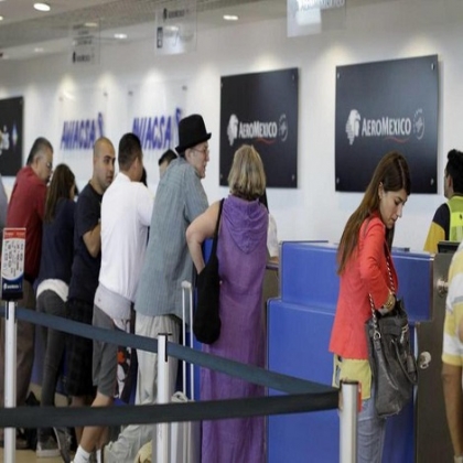 Llama Profeco a evitar estafas al momento de comprar boleto de avión