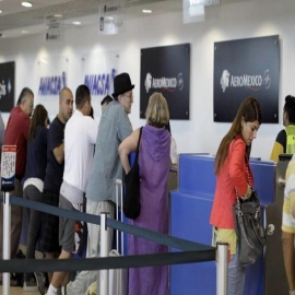 Llama Profeco a evitar estafas al momento de comprar boleto de avión