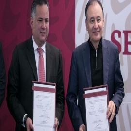 La UIF rastreará dinero dado a secuestradores y lo devolverá a familias, dice Santiago Nieto
