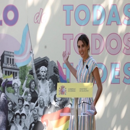 Los médicos alertan de la ley Trans: "Daños irreversibles", "escasa evidencia científica" y "contagio social"