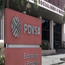 Mientras todos miran a Cuba, la administración Biden relaja las sanciones a Venezuela