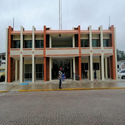 Empeora alcalde economía de empresas locales