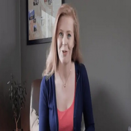 La Dra. Sam Bailey habla sobre la invalidez de los test PCR para diagnosticar COVID-19