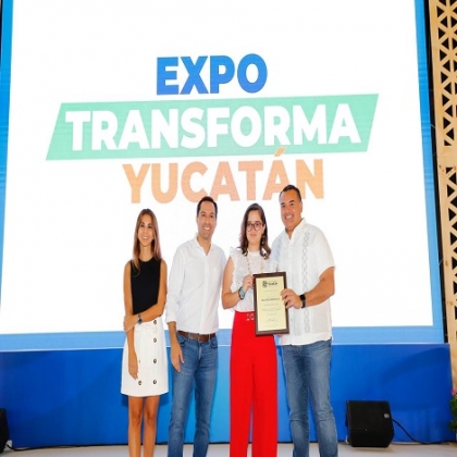 Jóvenes reconocen el trabajo que realiza Mauricio Vila Dosal para sentar las bases del futuro de Yucatán