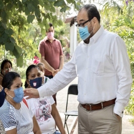 Ramírez Marín presentará iniciativa para eliminar el IVA a productos de higiene femenina.