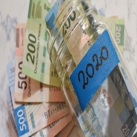El peso 'saca provecho' de la debilidad del dólar