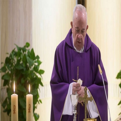 El Papa reza por la conversión de los usureros que hacen negocio con el coronavirus