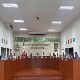 Aumenta la presión para destituir a funcionario del Iepac