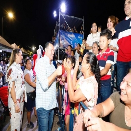 Renán Barrera da inicio a los festejos carnavalescos en Ciudad Carnaval