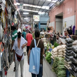 Anuncian retiro de vallas en mercados de Mérida; también cerrarán hasta las 10 PM