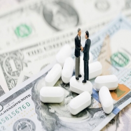 Cómo la colusión entre el gobierno federal y las big pharma crearon la mayor red de corrupción en la historia de EEUU