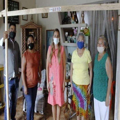 Asociación Juntos Sembrando Yucatán entrega bastidores para elaborar hamacas
