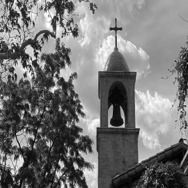 Exorcista explica por qué el demonio odia tanto a las campanas