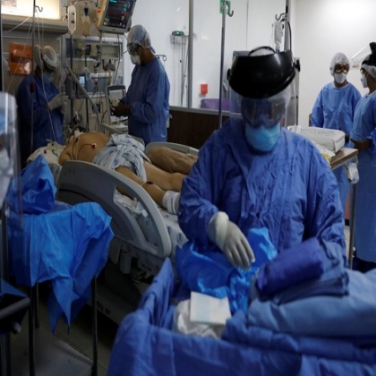“Improbable que la epidemia termine a lo largo de 2021 o 2022”: López-Gatell
