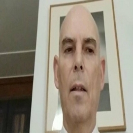 [VIDEO] Las vacunas se tratarían de un «experimento genético», afirma jefe de hospital en España