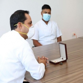Reconocimiento especial del Gobernador Mauricio Vila Dosal a destacados enfermeros yucatecos