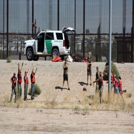 EU envía tropas militares a fronteras con México y Canadá por coronavirus