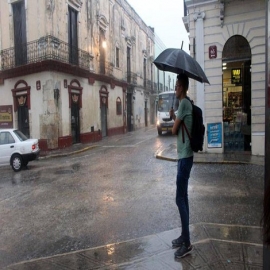 Lluvias este jueves al oriente y sur de Yucatán por paso de frente frío