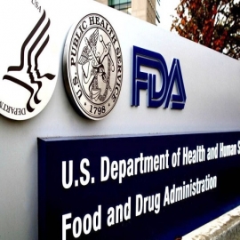 La FDA podría autorizar que se modifiquen las vacunas y se empiecen a inyectar sin necesidad de estudios a largo plazo