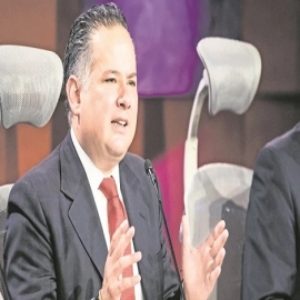 Investigan a exfuncionarios de salud por presunta corrupción con farmacéuticas