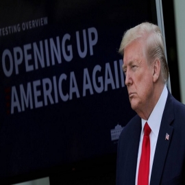 Trump se propone acelerar la creación de una vacuna contra el coronavirus y fabricar 300 millones de dosis para enero
