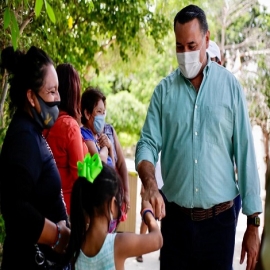 La campaña de fumigación y abatización, acción oportuna del Ayuntamiento para cuidar la salud de la población meridana, afirma el alcalde Renán Barrera Concha