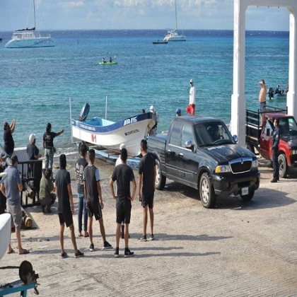Semar rechaza involucrarse de más en la investigación del pescador muerto en Cozumel
