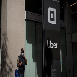 Uber verificará que el conductor y tú usen cubrebocas