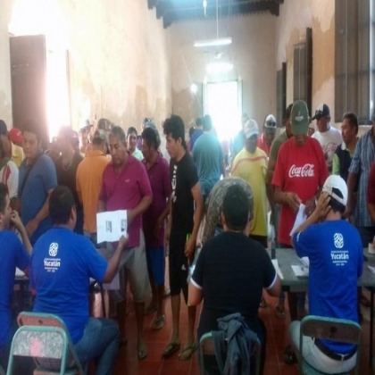 Fortalecen la economía de pescadores yucatecos