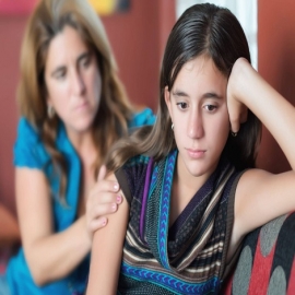 Proyecto de ley de California acusaría a los padres de abuso infantil si no aceptan la reasignación de género de su hijo