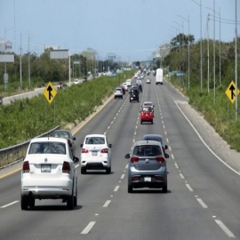 ¡Violan el reglamento! Más de 450 mil automovilistas manejan sin seguro
