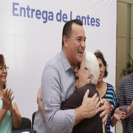 El Ayuntamiento de Mérida amplía el apoyo de entrega de lentes a todas las escuelas del municipio
