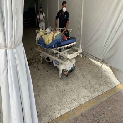 Hospital General de Cancún traslada a pacientes a las carpas